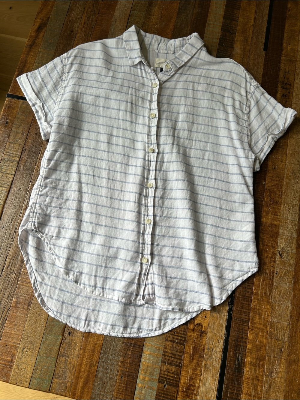 Universal Thread Linen/Cotton Blend Short Sleeve Button Down.